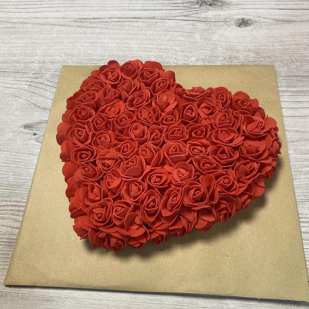 Сердце из роз Foamiran для мамы