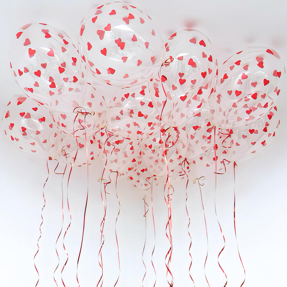 Набор из 15 прозрачных воздушных шаров для потолка с изображением красного сердца.