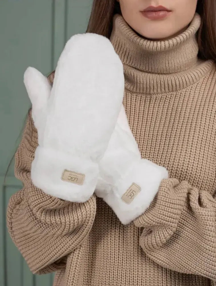 Подарочный набор для женщин, подарок для учительницы, матери, подруги или коллеги, включающий шарф, варежки и свечу мандаринового цвета.